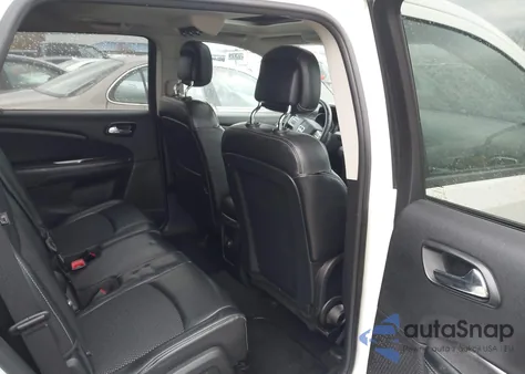 2016 Dodge Journey Crossroad Plus z USA, uszkodzony, nr VIN 3C4PDCGB0GT162817